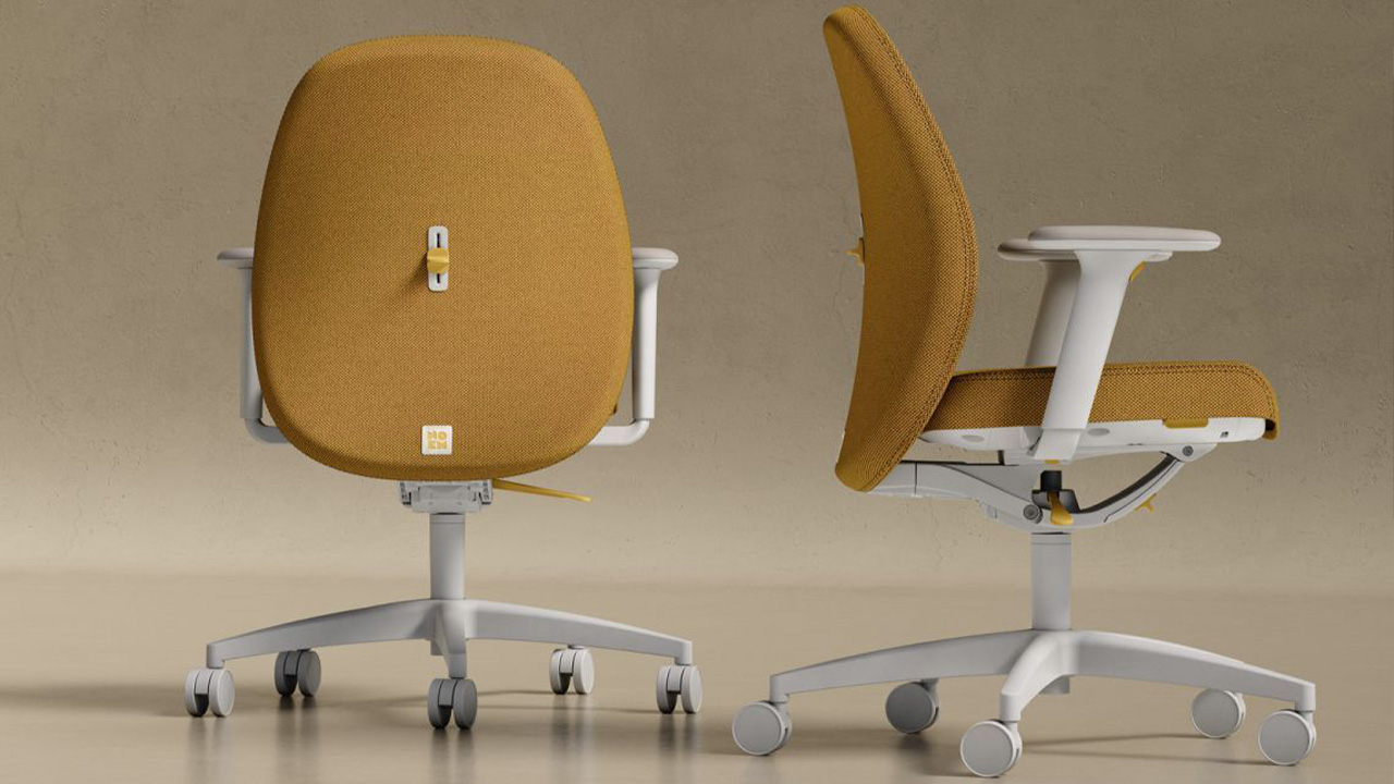 Infinity-Chair-by-Robert-Bronwasser-for-No-Em-at-workspace-design-show-2025-new