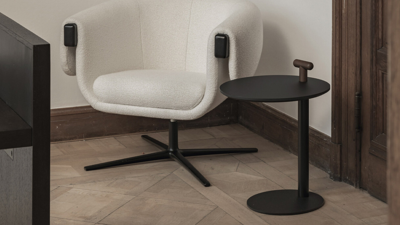 Lucca-Laptop-Table-at-workspace-design-show-2025