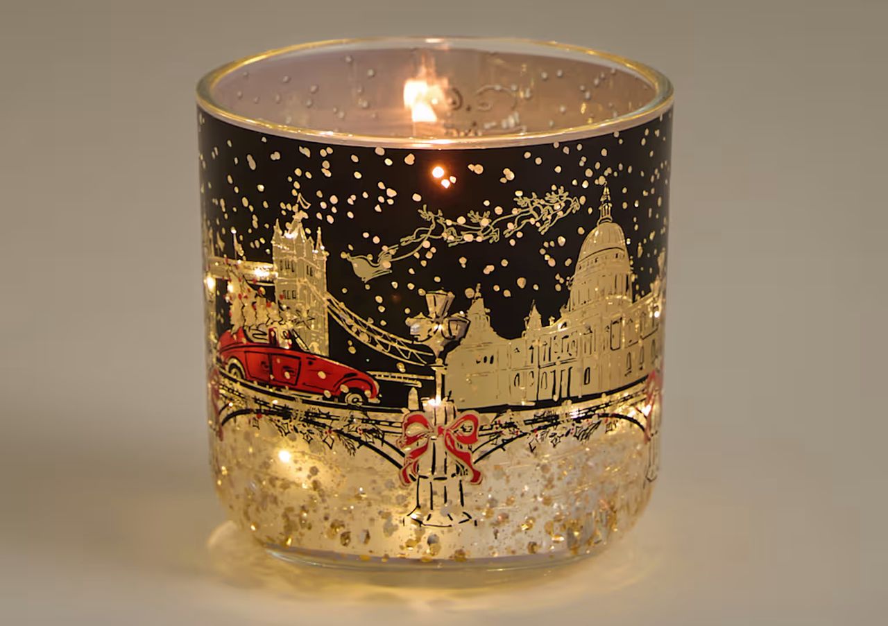 Marks & Spencer Christmas Collection - Mandarin Clove & Cinnamon Townhouse Light Up Candle
