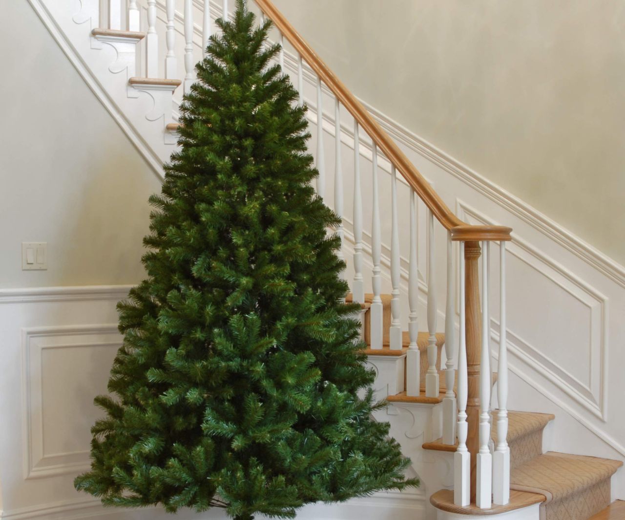 North Valley Spruce Artificial Christmas Tree