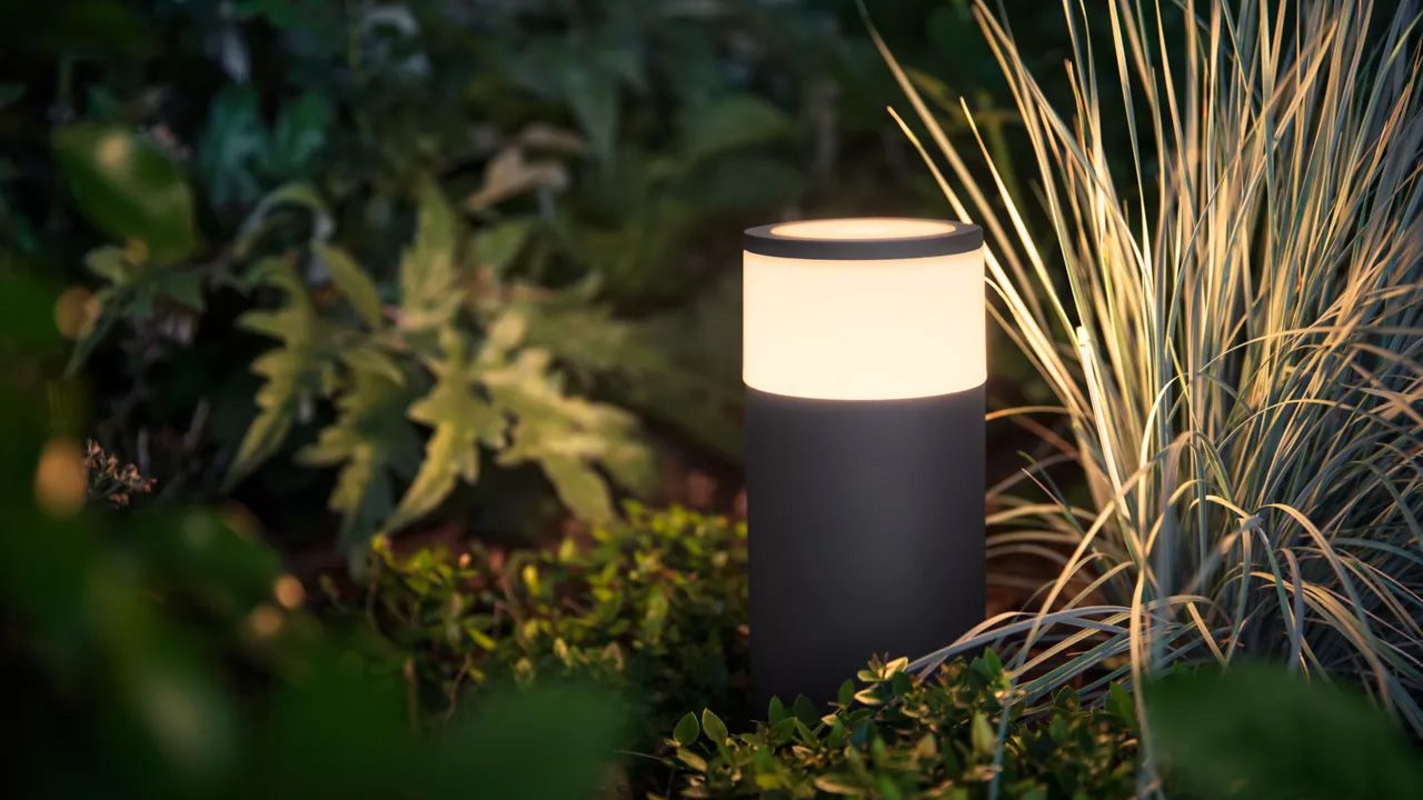 Philips Hue Calla Outdoor Smart Pathway Light