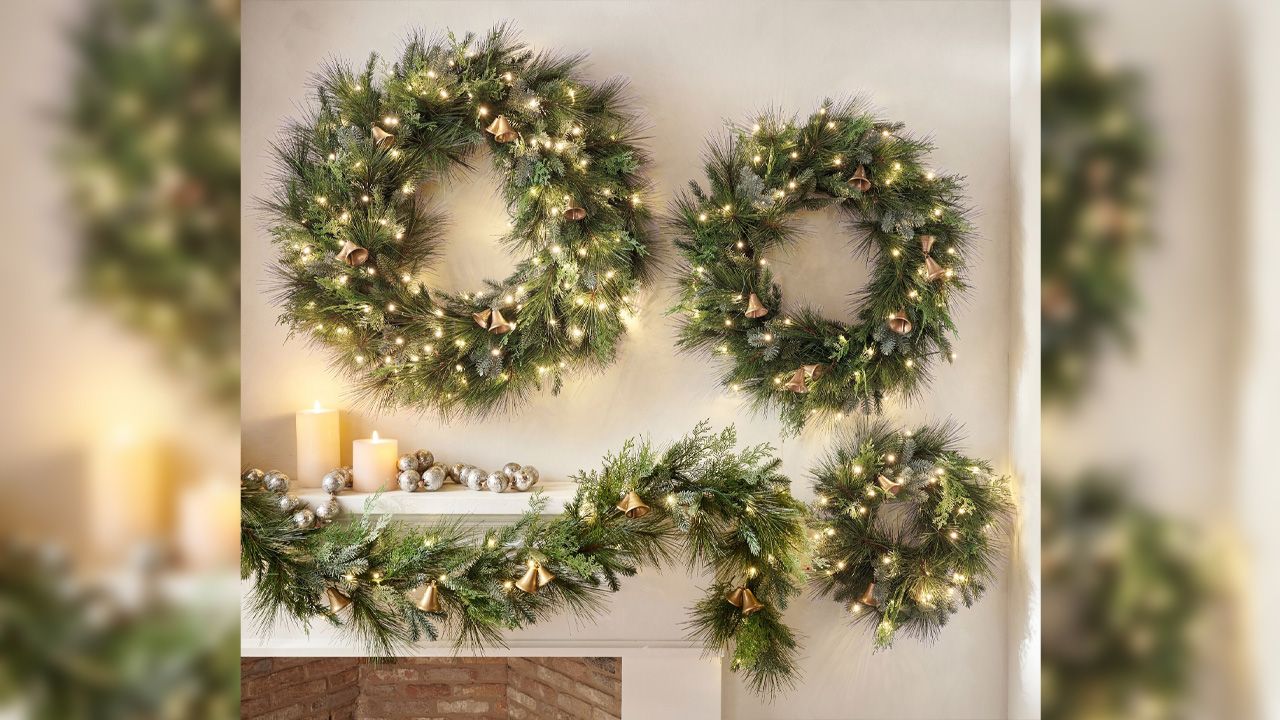 Pottery Barn Christmas Collection 2025 - Faux Lit Mixed Greens Wreath & Garland With Bells