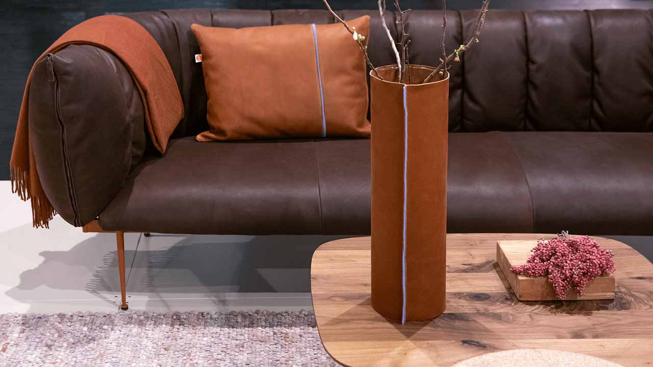 Puffer collection by Jess Design brown shade