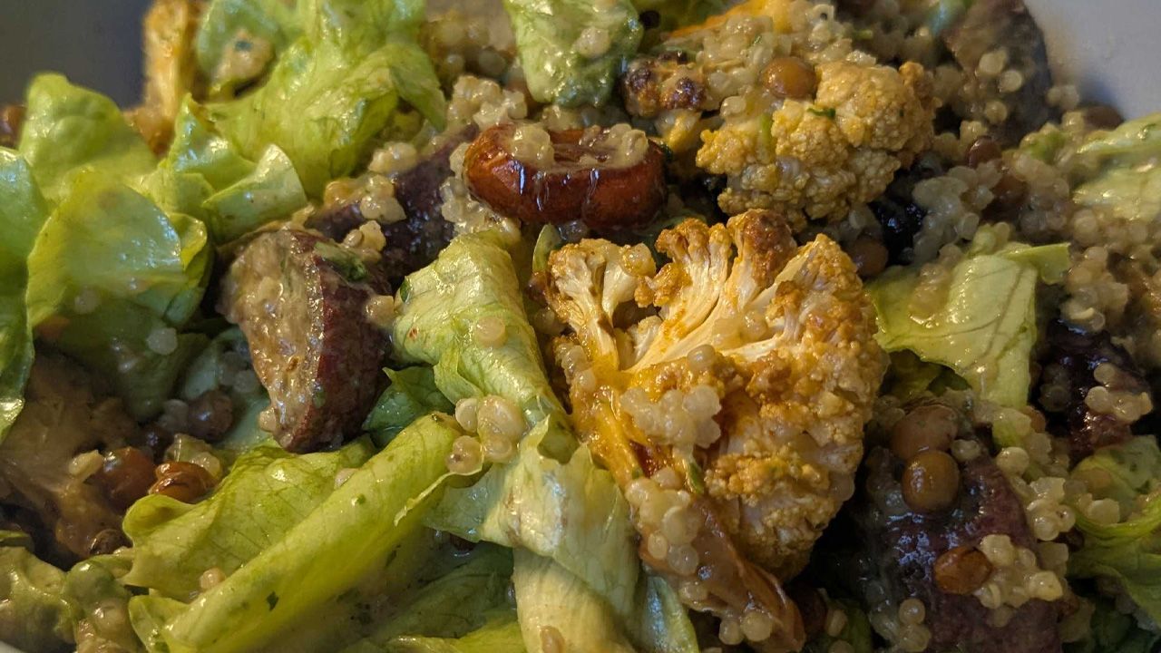 Roasted Cauliflower and Quinoa Salad Recipe - 1