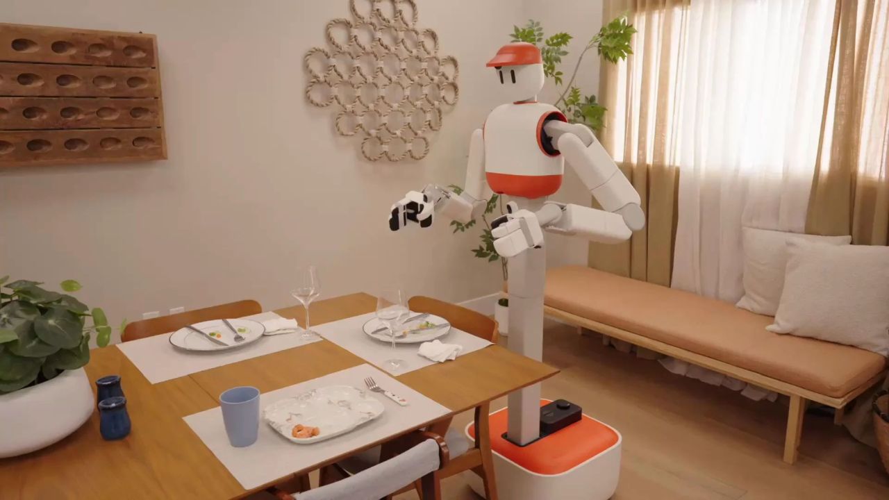 Sunday Robotics’ Memo House Robot - holding glass