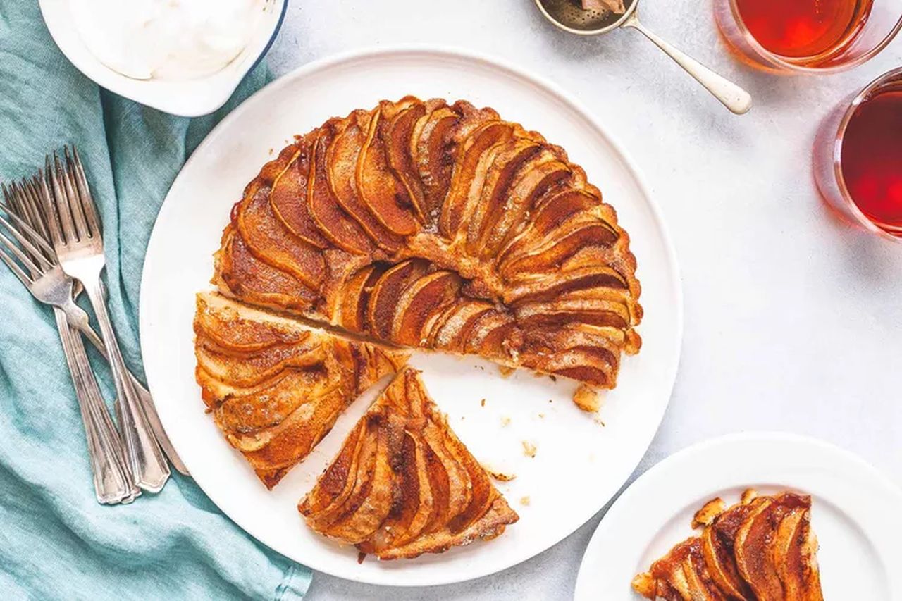 Thanksgiving Potluck Recipes - Pear Cake with Cinnamon Sugar
