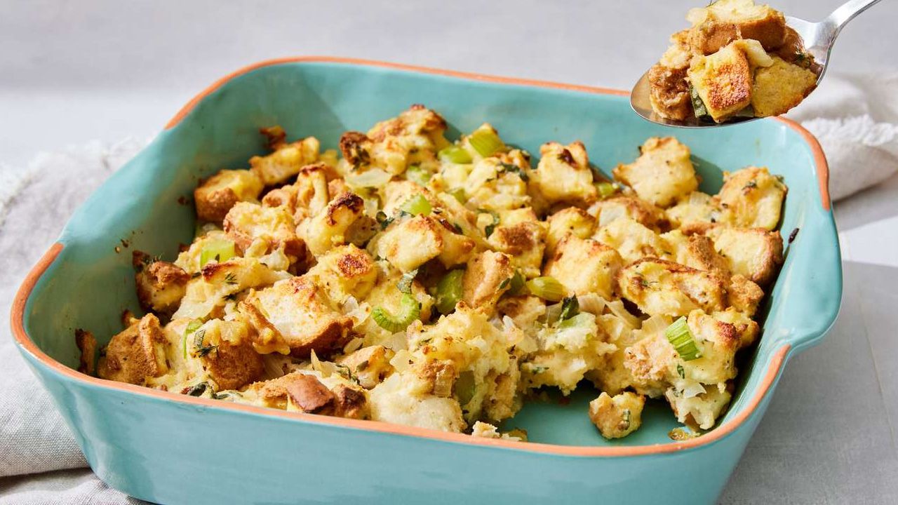 Thanksgiving Stuffing Recipes to try - Gluten-Free Thanksgiving Stuffing