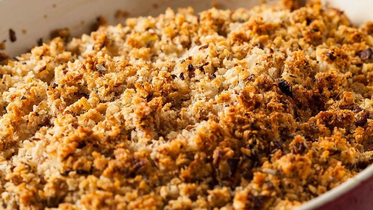 Thanksgiving Stuffing Recipes to try - Sage and Onion Stuffing
