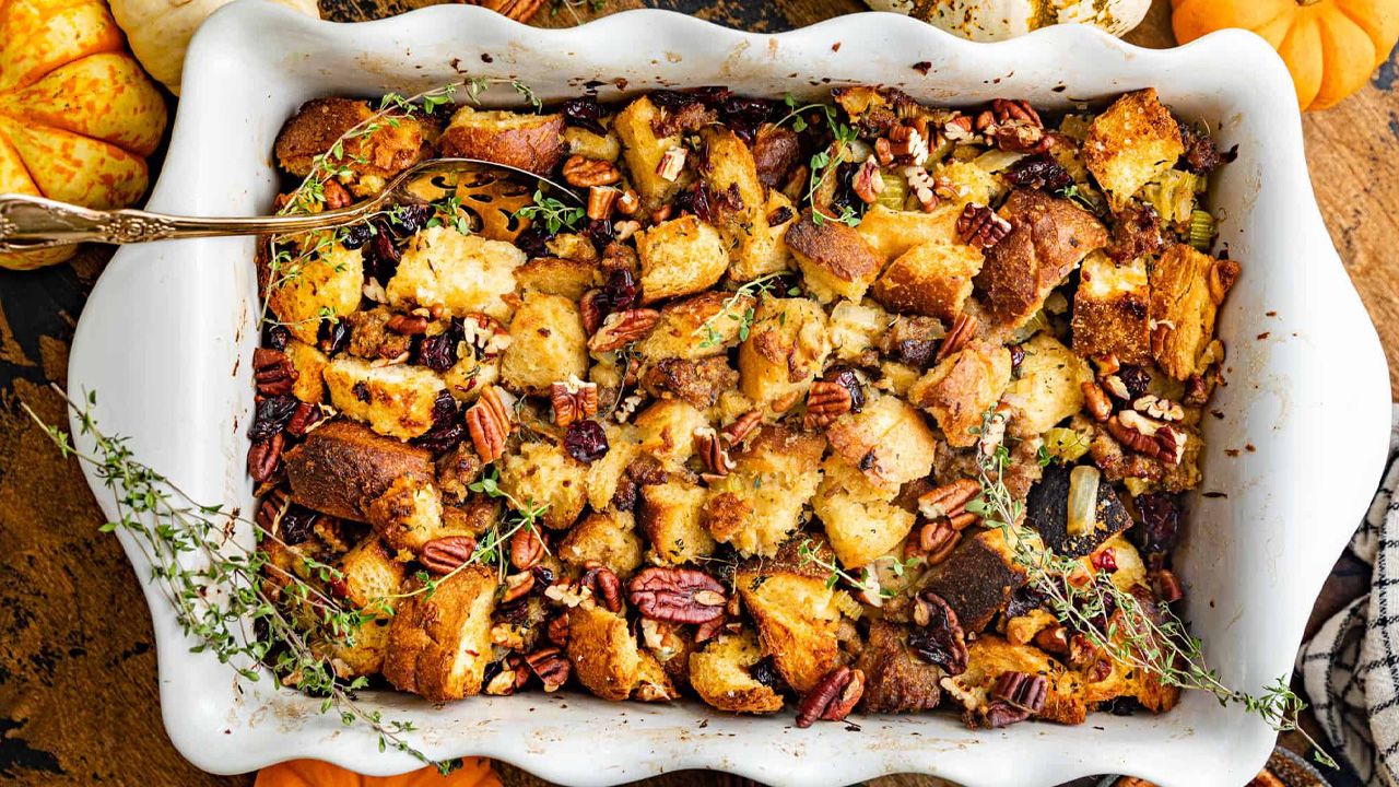 Thanksgiving Stuffing Recipes to try - Sourdough Stuffing