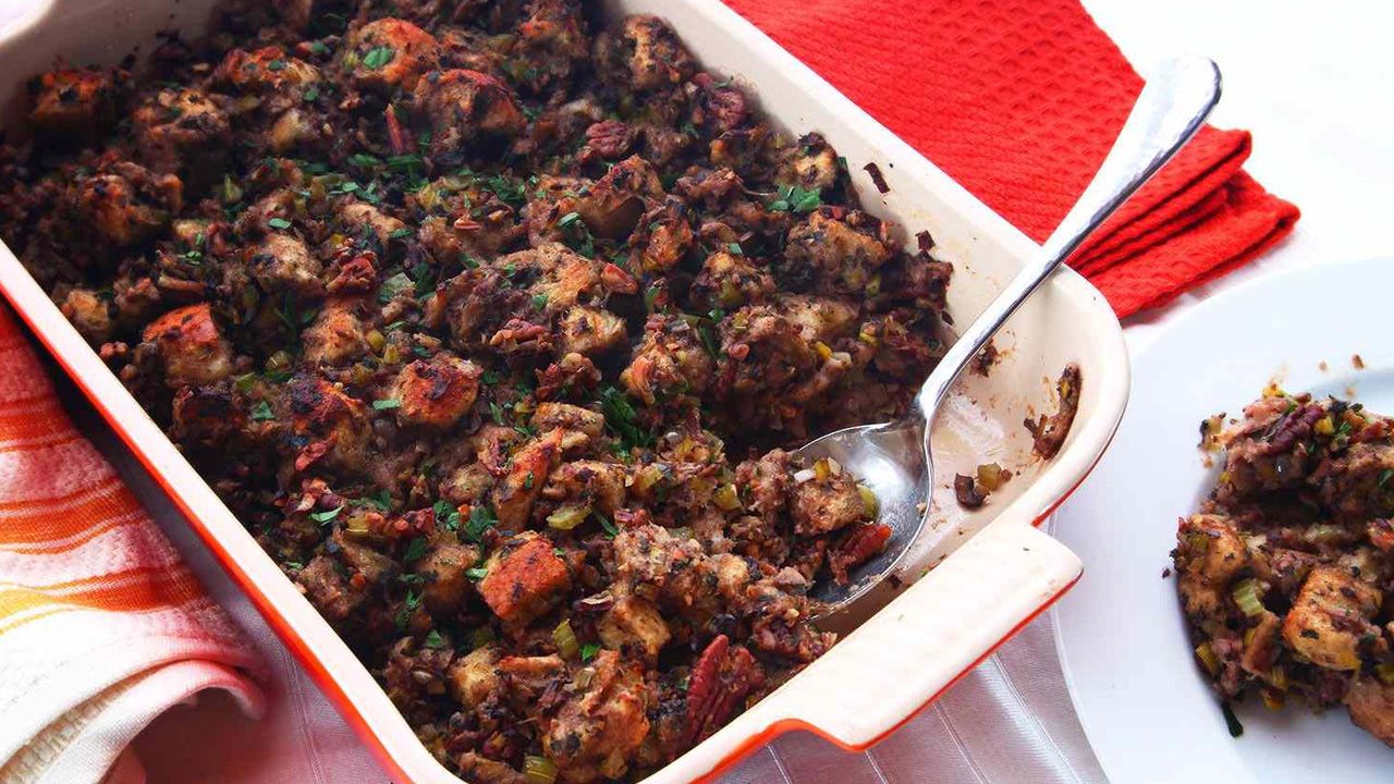 Thanksgiving Stuffing Recipes to try - Vegan Stuffing