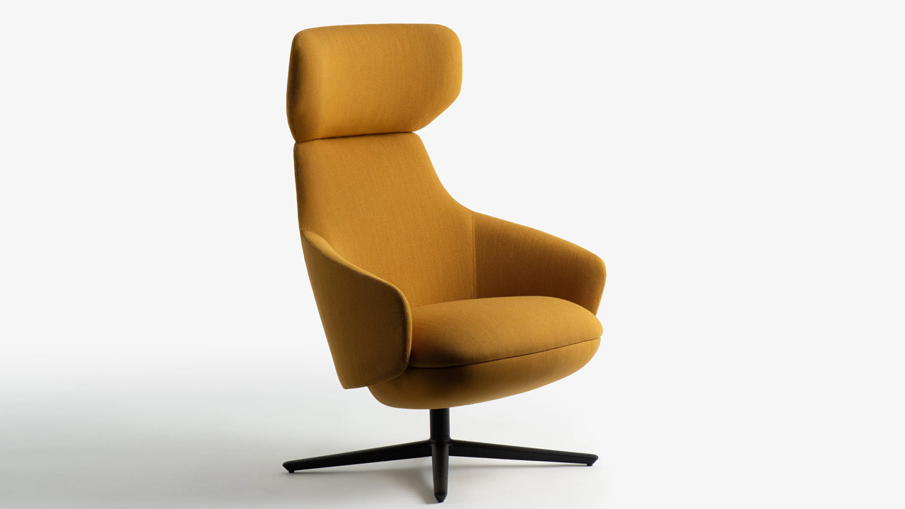 The Calma Lounge Chair has optional wide headrest