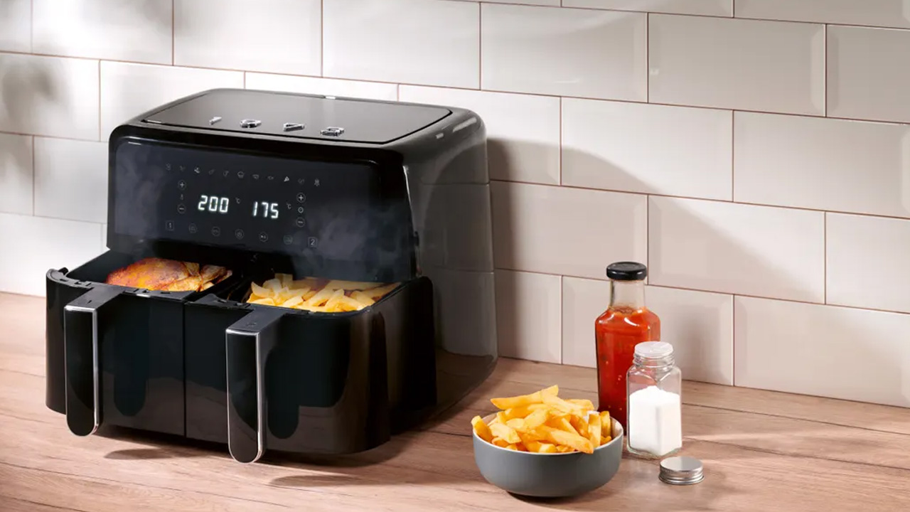 You can cook variety of food in the Silvercrest Dual Basket Air Fryer.