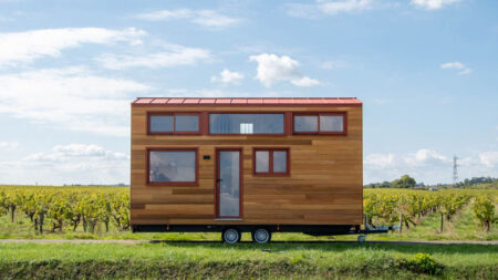 Into the Woods Tiny House Uses Clever Design to Maximize Openness Tiny House in the Woods by Baluchon