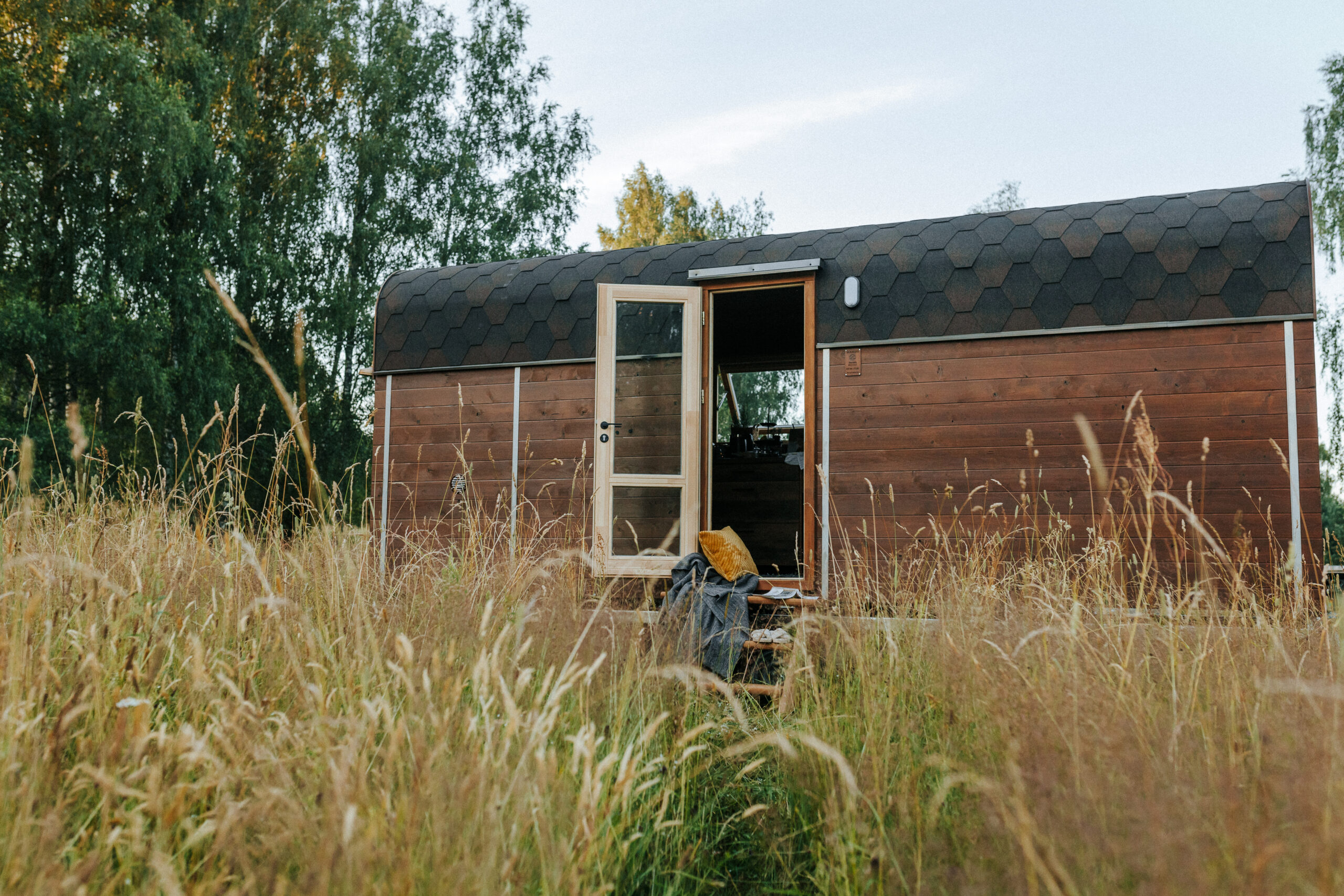 This Tiny Cabin Made of Thermowood is More Durable Than Standard Wooden House
