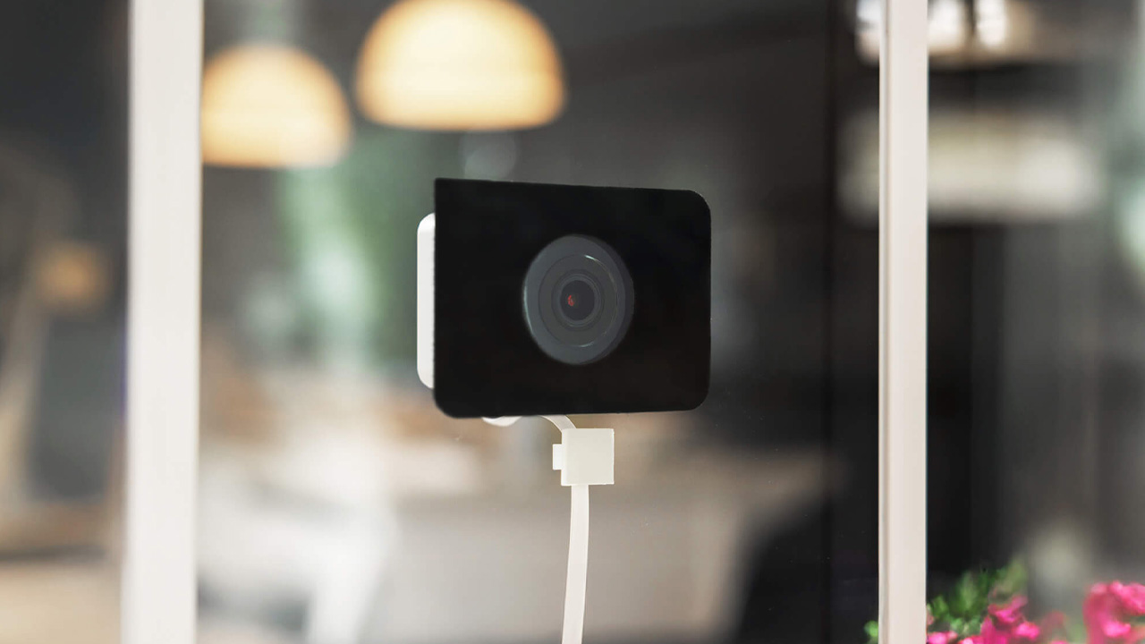 Wyze Window Cam is Designed for Glare-Free Video Recording, Even in Night