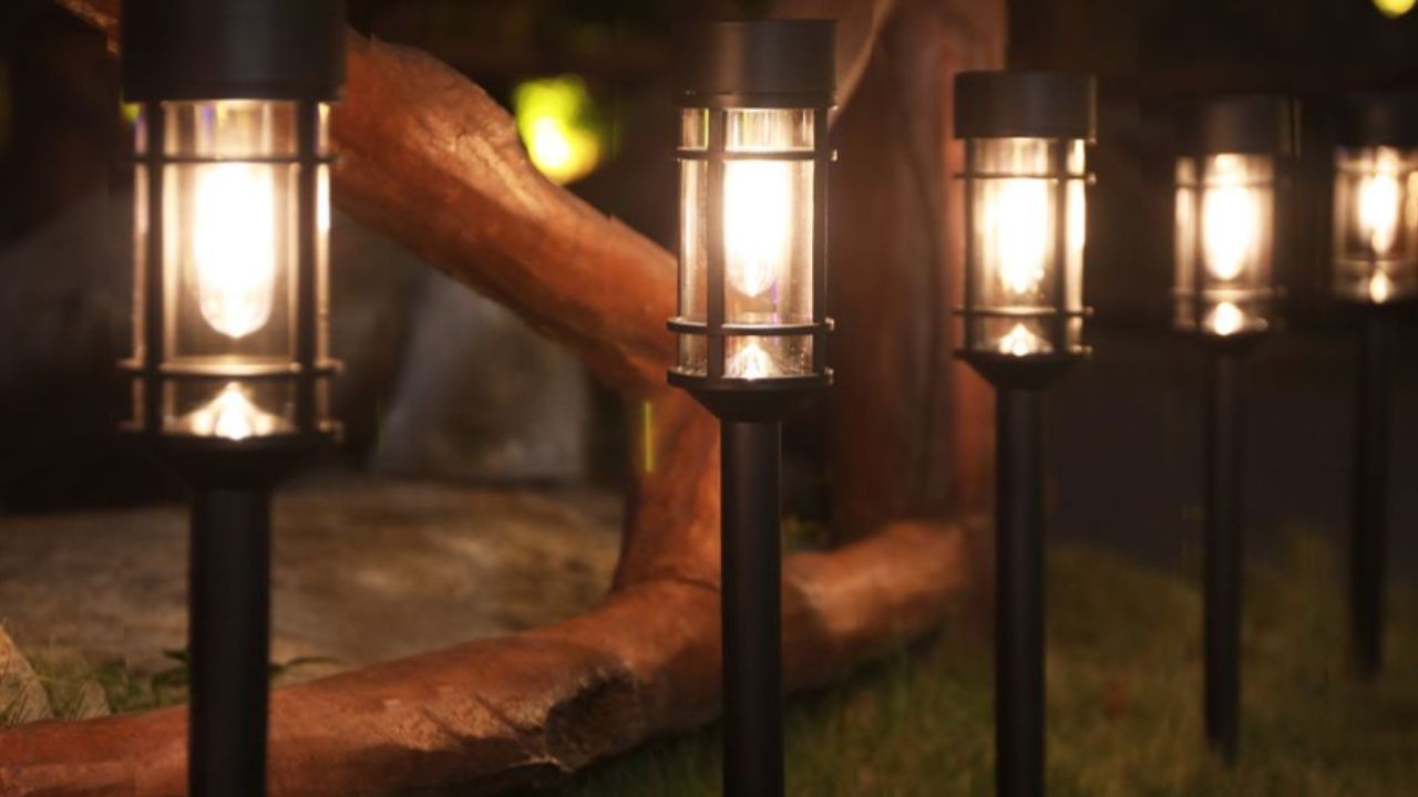 Solar Driveway Lights 2