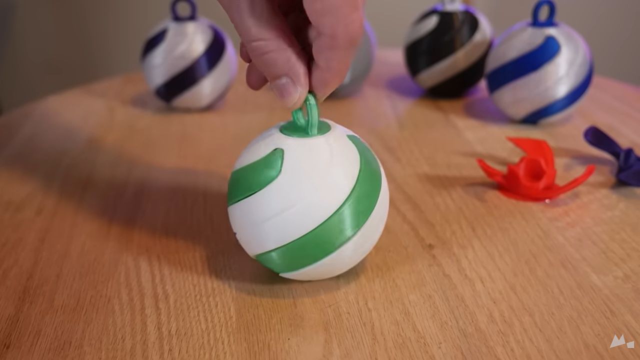 3D-printed Christmas ornament 
