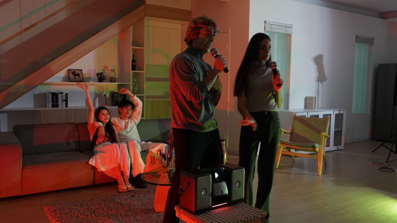 Audiray One - Portable Projector With Mini Theater