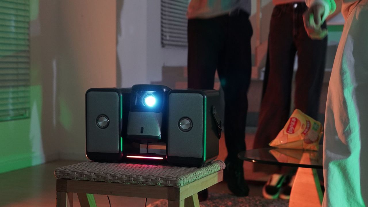 Audiray One - Portable Projector With Mini Theater