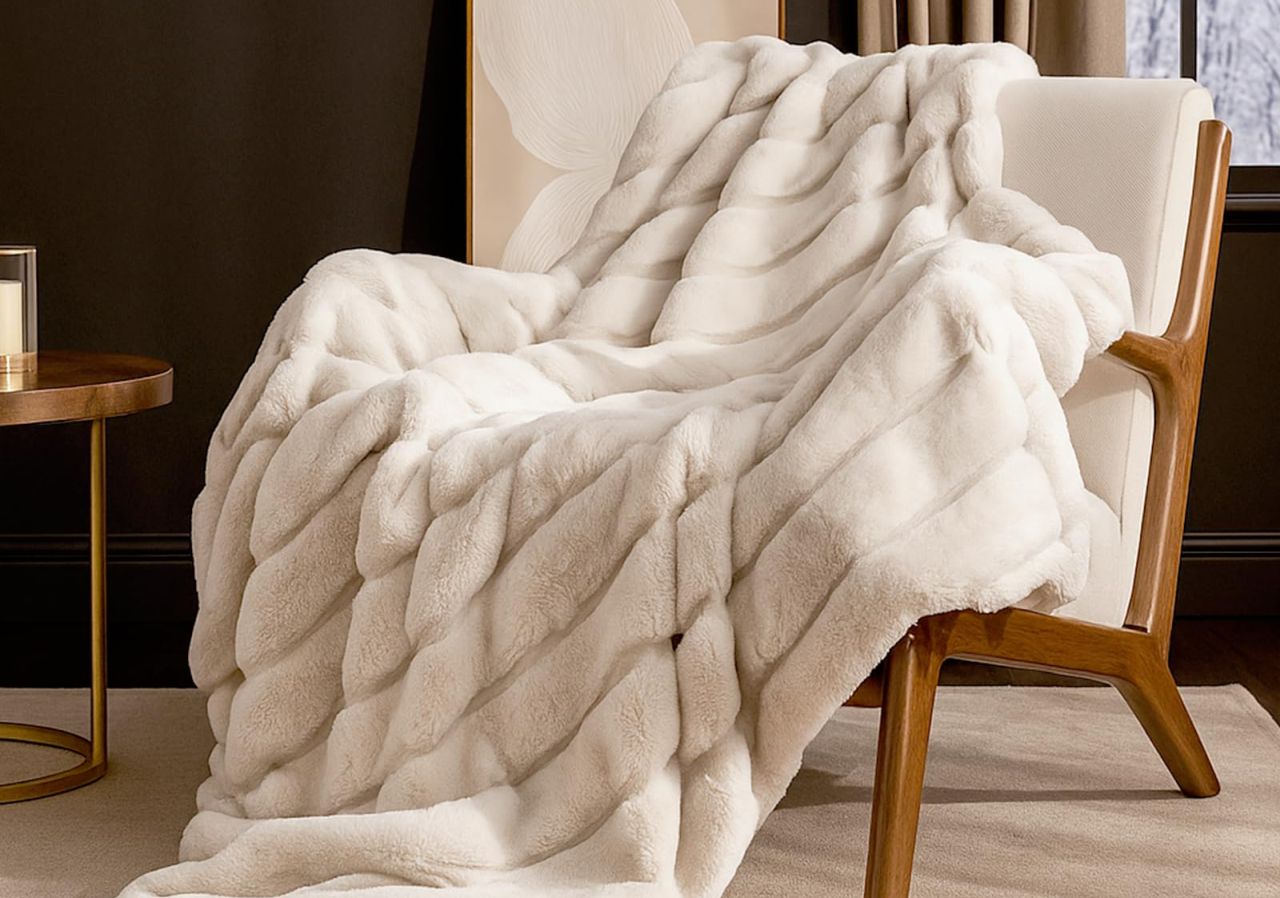 Cozy Bliss Faux Fur Throw Blanket
