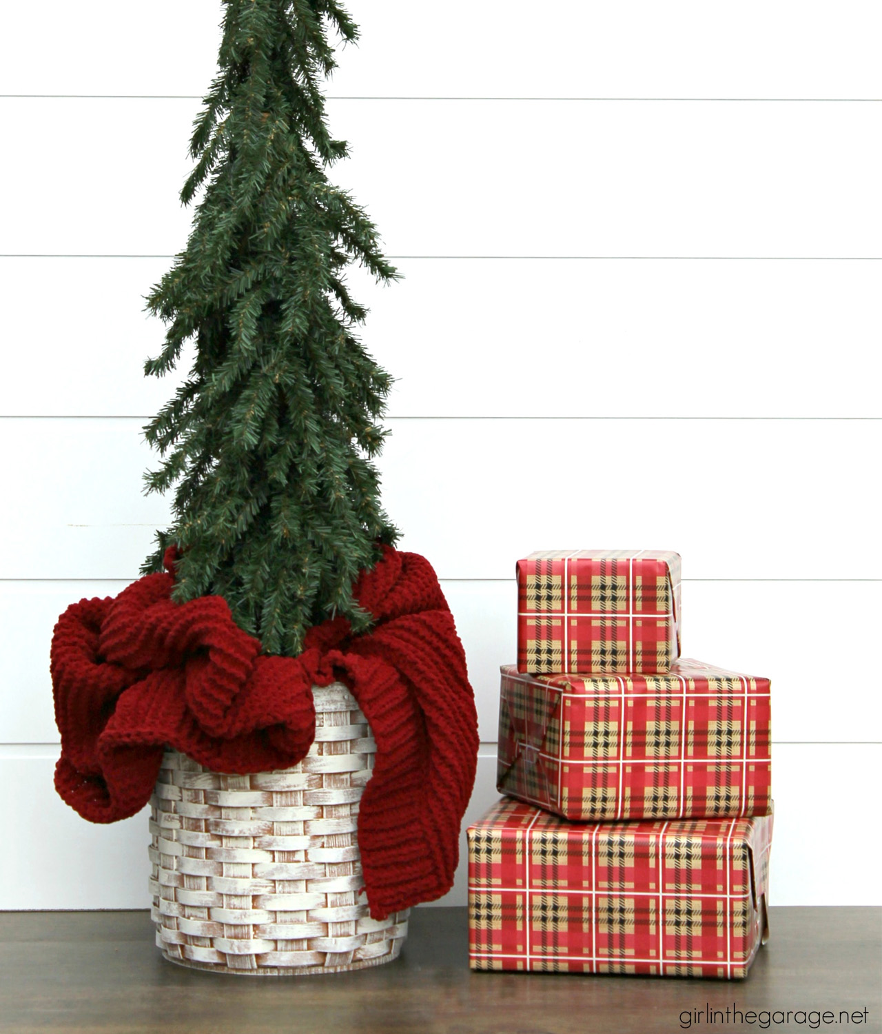 DIY Thrift Basket Christmas Tree Stand