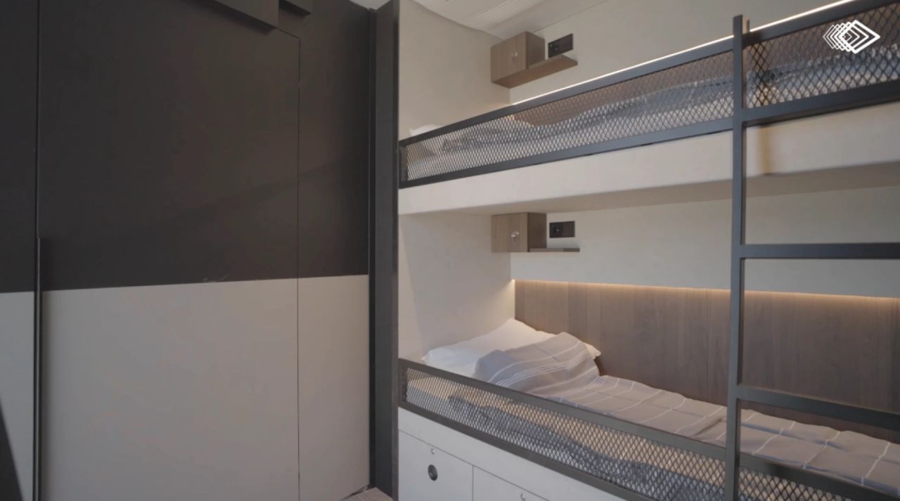 Dakar-Ready Shiver x Expandable RV_9