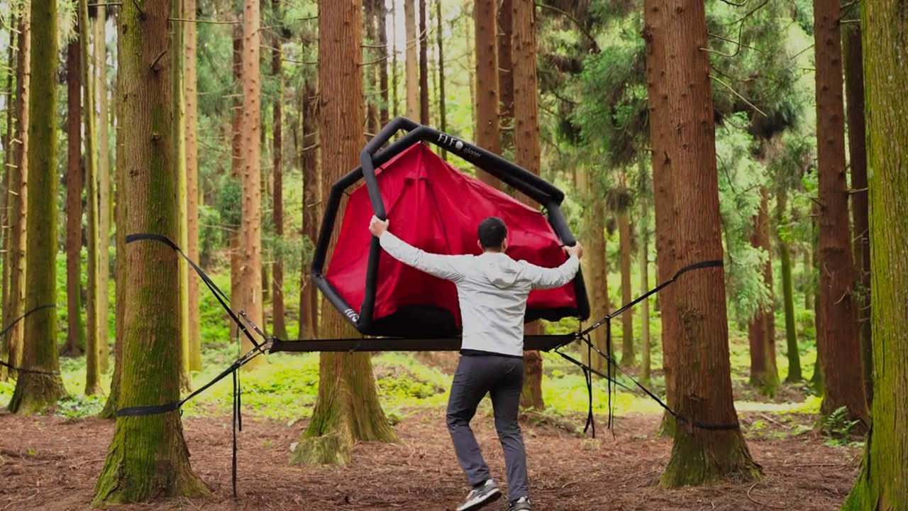 FLFQ-Aloner FLOAT Inflatable Tent can also be Installed On or Off the Ground