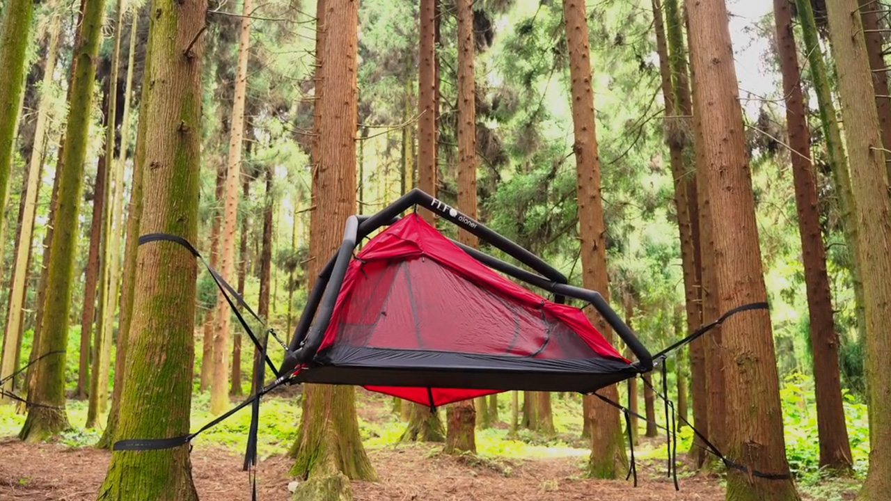 FLFQ-Aloner FLOAT Inflatable Tent can also be Installed On or Off the Ground