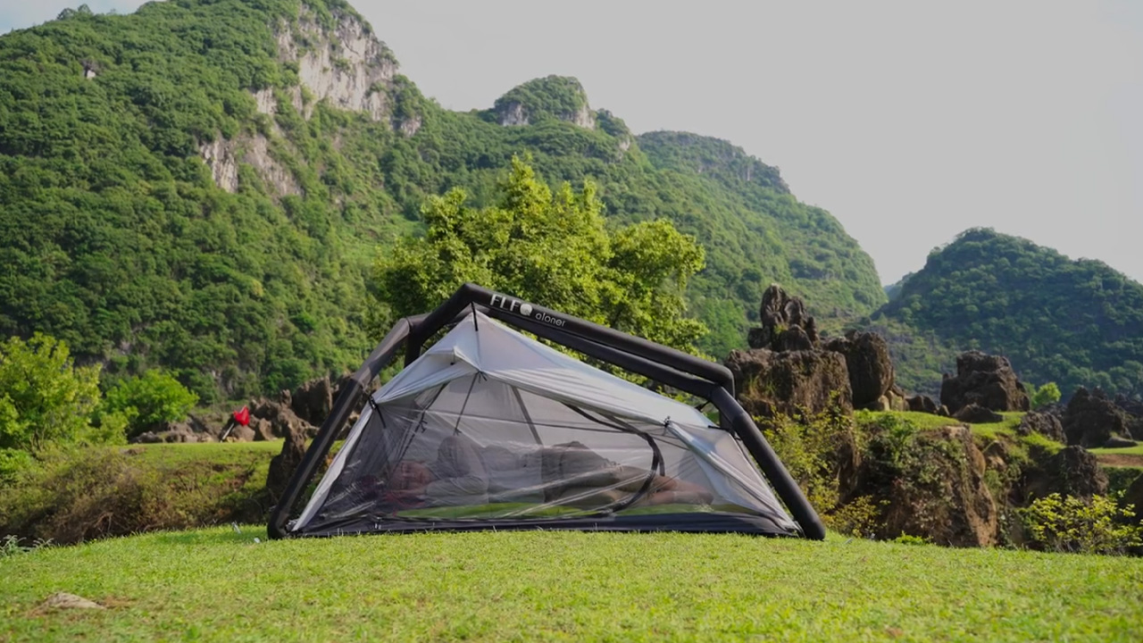 FLFQ-Aloner FLOAT Inflatable Tent can also be Installed On or Off the Ground