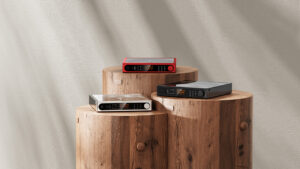 FiiO Launches DM15 R2R Portable CD Player FiiO DM15 R2R Portable CD Player