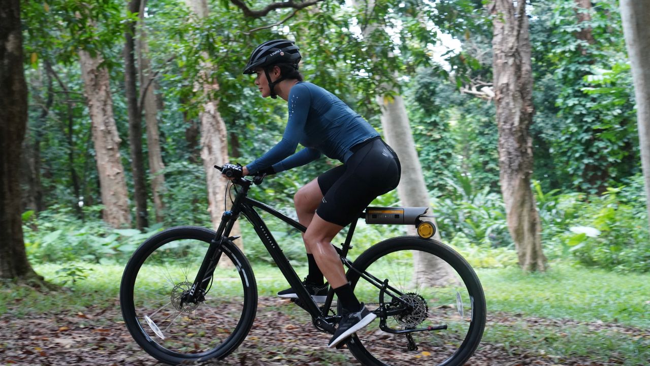 LIVALL-AI-Visual-Smart-Helmet