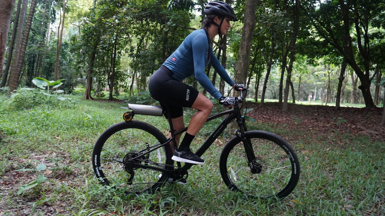 LIVALL-AI-Visual-Smart-Helmet