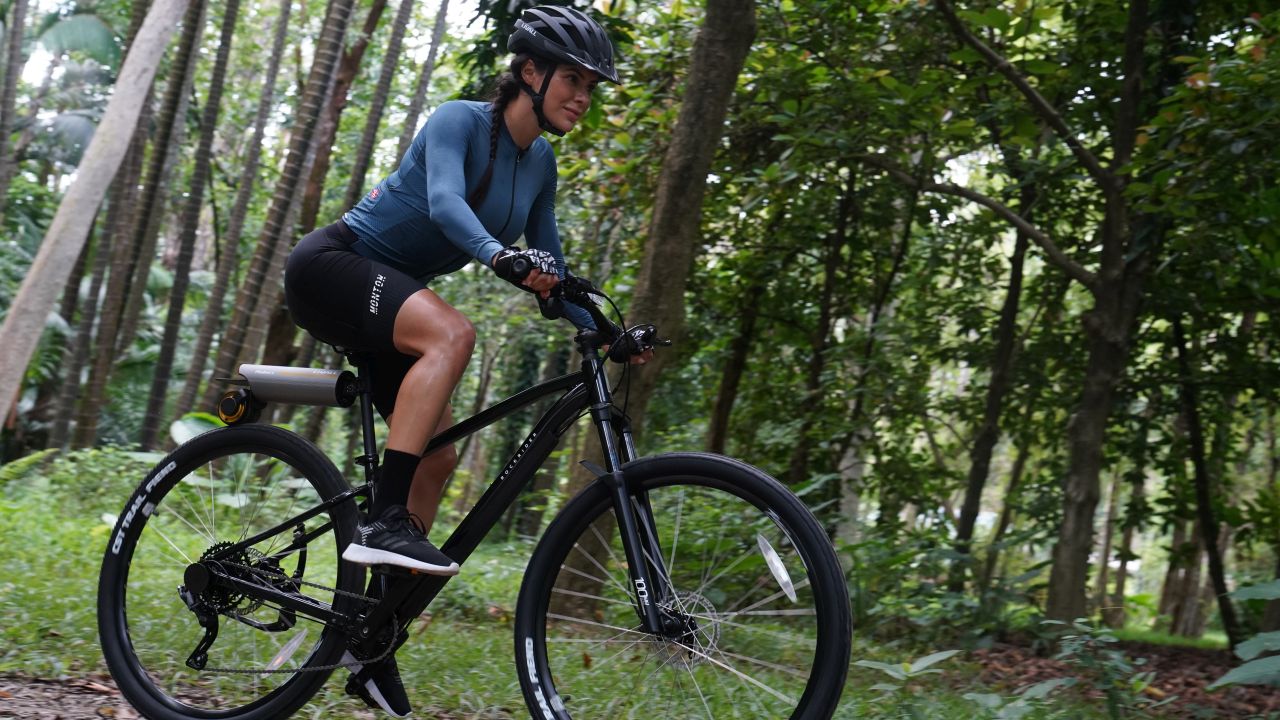 LIVALL-AI-Visual-Smart-Helmet