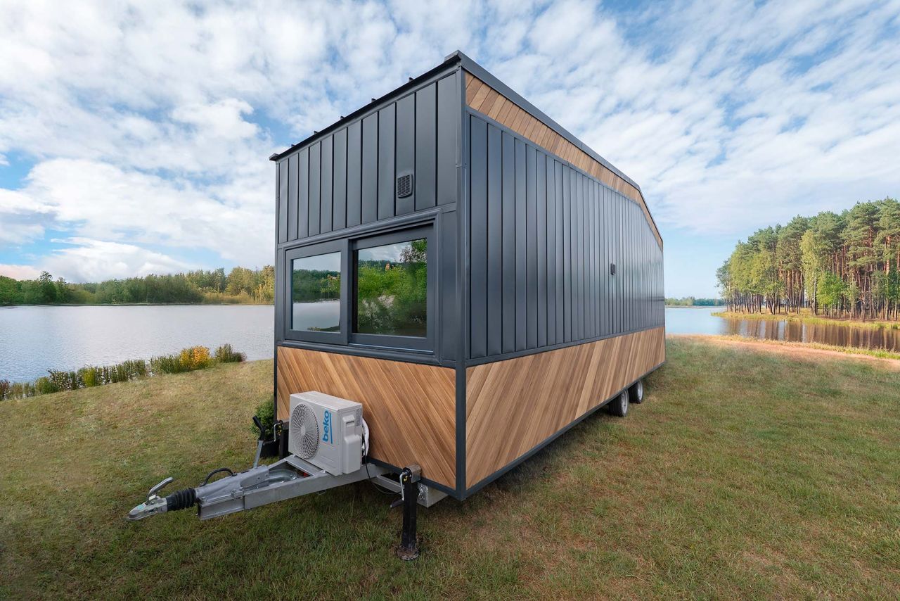 Miami Two Storey Tiny House Sleeps up to Six People