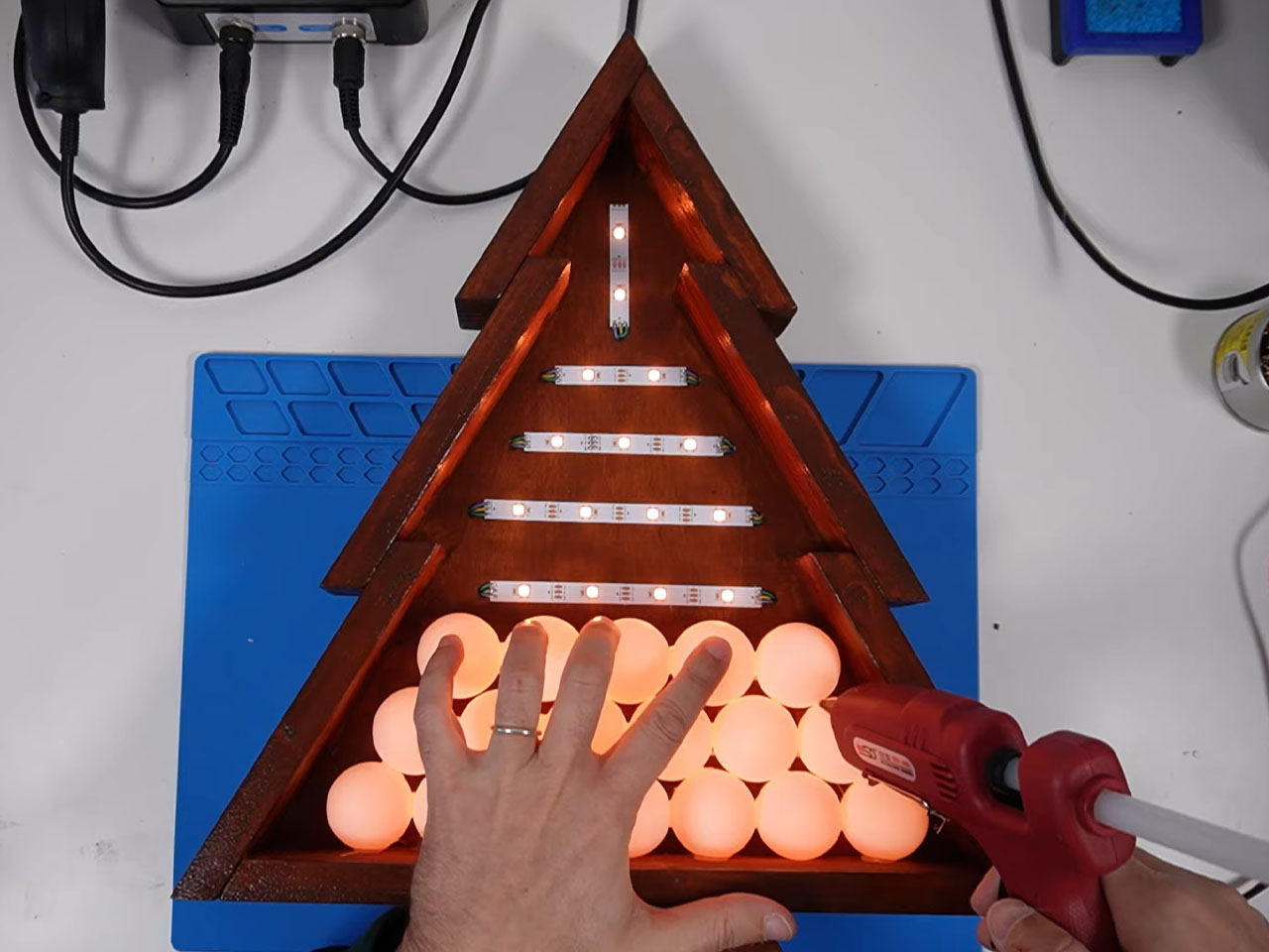 Music-Reactive Christmas Tree by Albero di Natale 