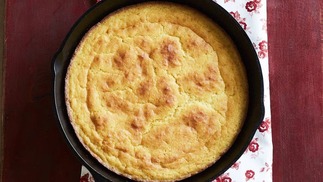 New Years Good Luck Food recipe ideas - Skillet Cornbread
