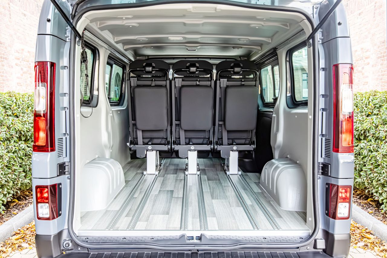 Nissan Primastar FlexVan Features Modular Seating System