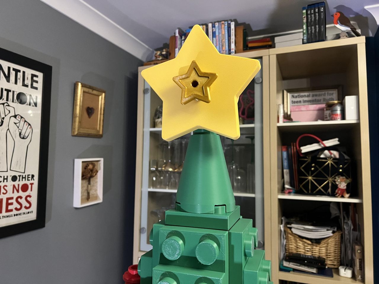 Ruth Amos Builds Giant Replica of LEGO Christmas Tree