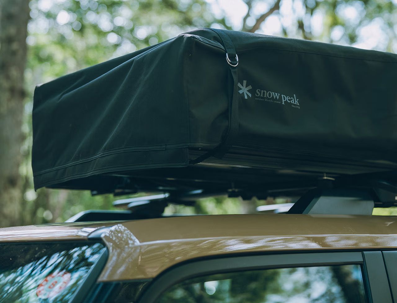 Snow Peak Field Rise Rooftop Tent