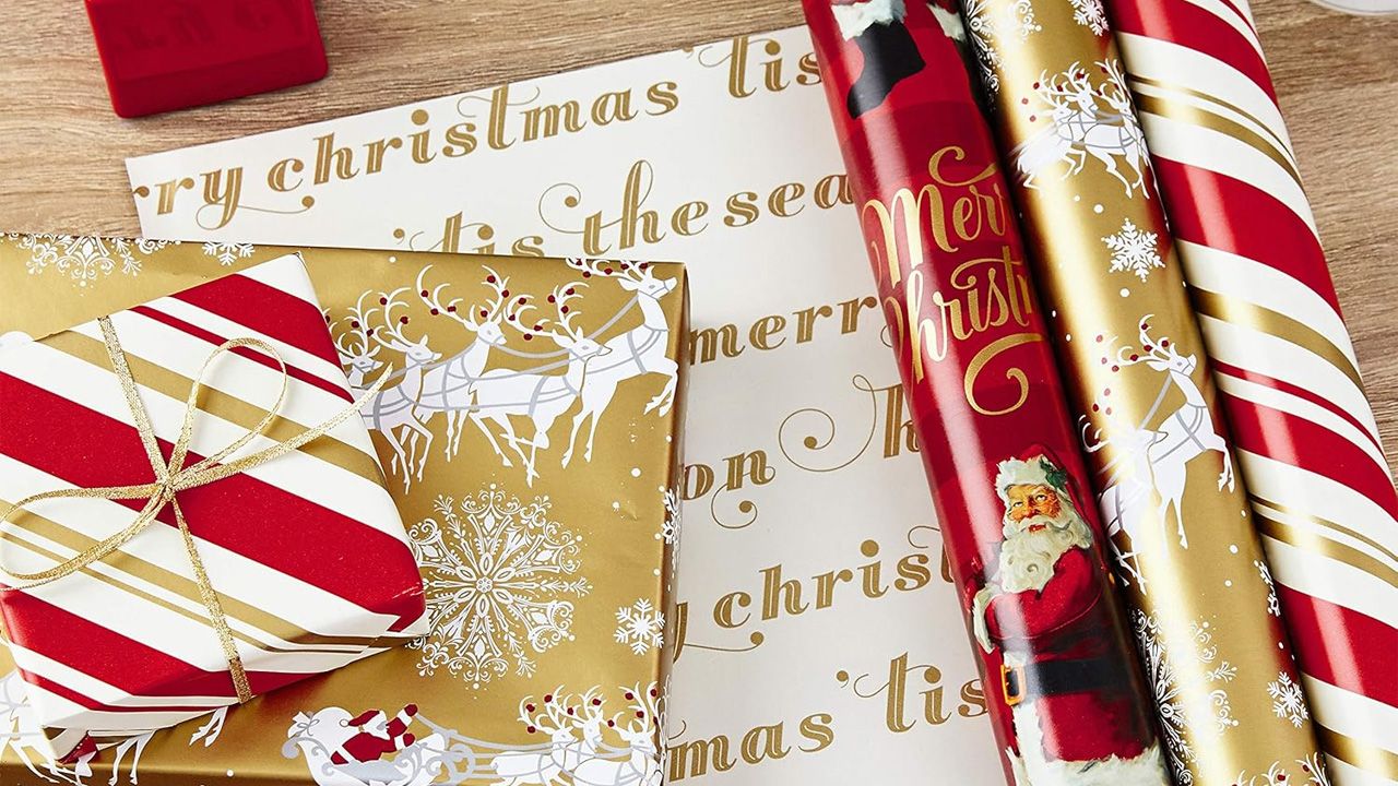 best Christmas gift wrapping paper - Hallmark Christmas Reversible Wrapping Paper Rolls