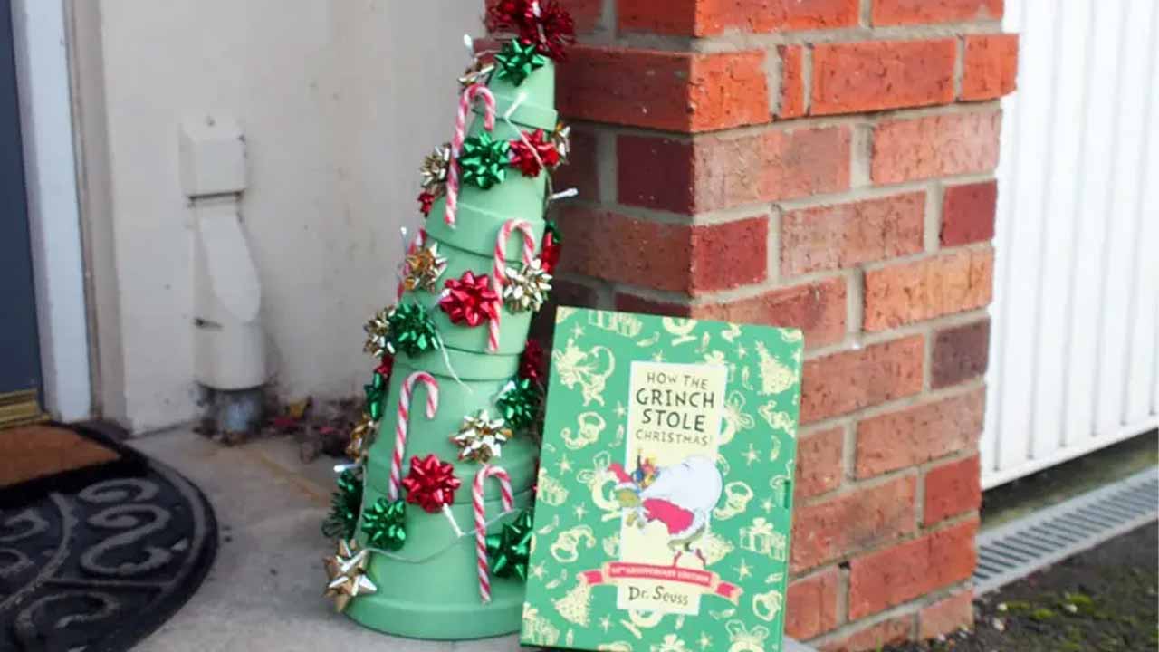 Christmas Grinch decoration-6