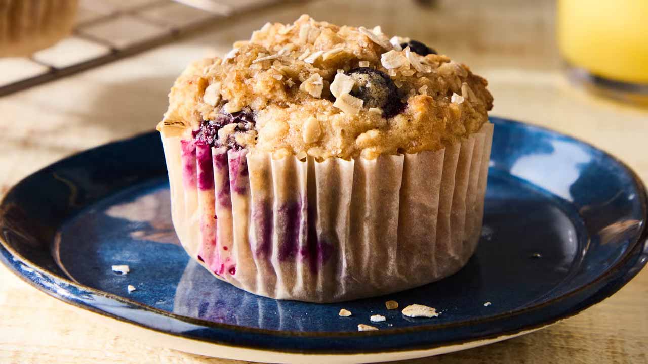 healthy-blueberry-muffins-new-year-brunch-recipes