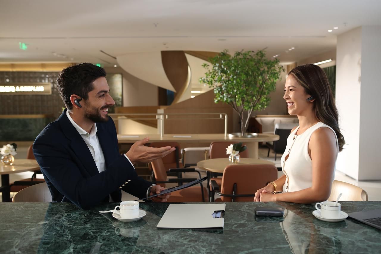 iFLYTEK AI Translation Earbuds