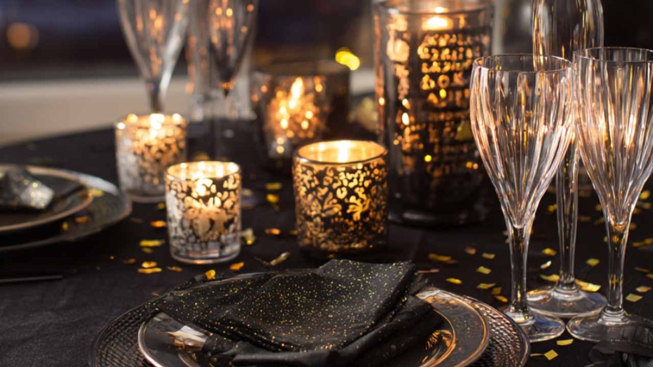 new year tablescape decoration