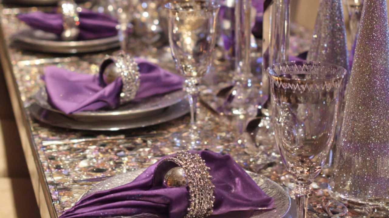 new year tablescape decoration