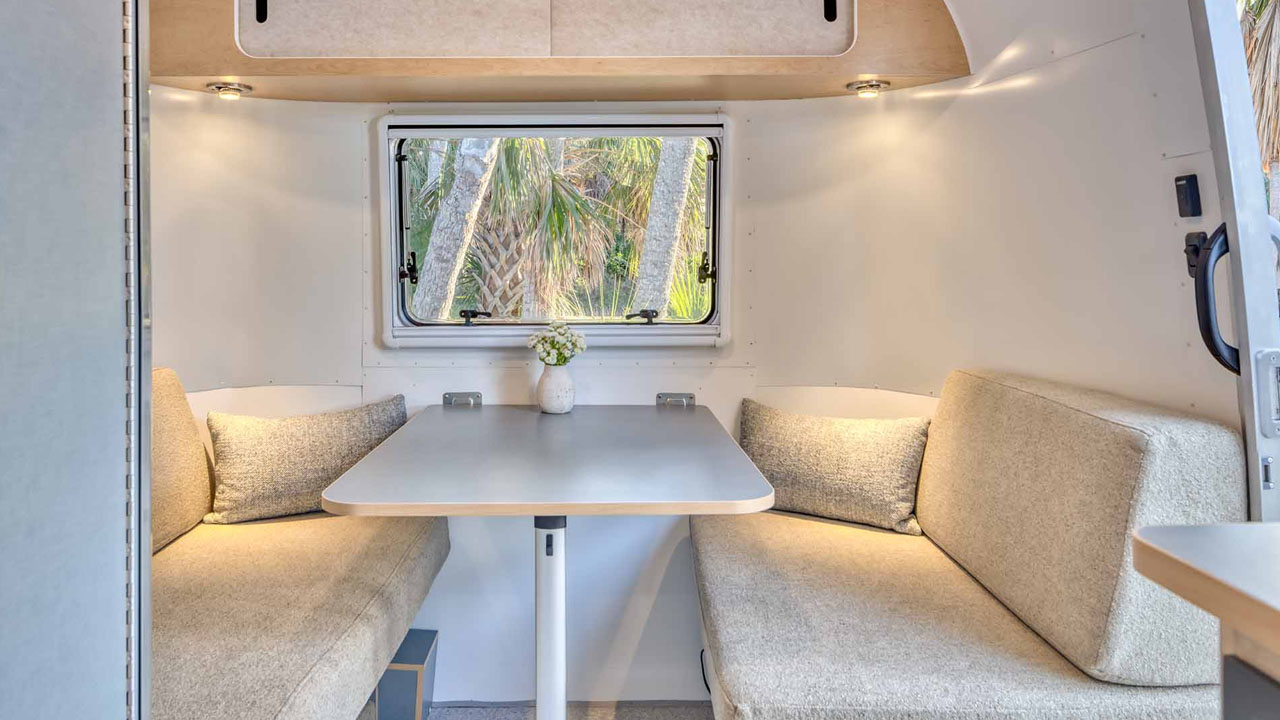 Airstream World Traveler 22RB Travel Trailer Interior