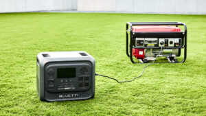 BLUETTI Elite 300 Portable Station