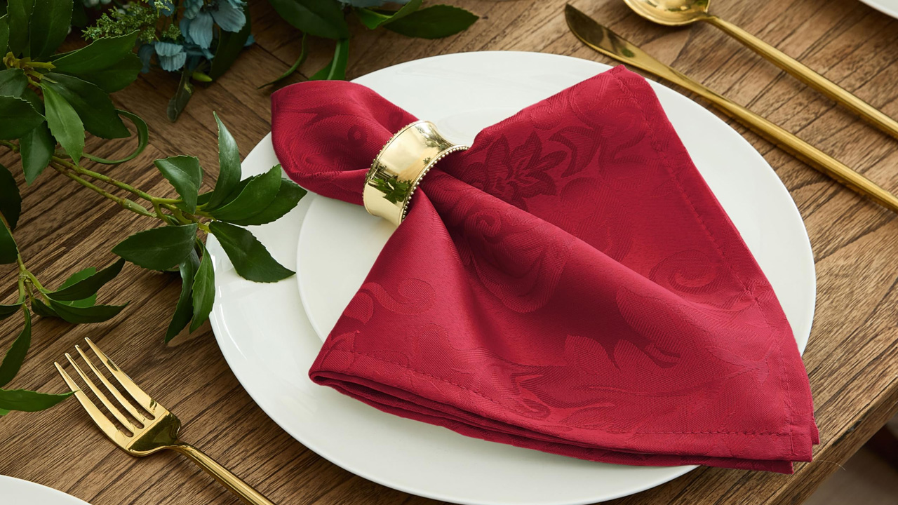 Barcelona Damask Fabric Napkin set of 4