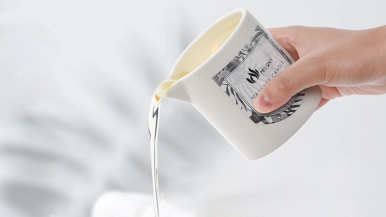 Best last-minute Valentine's Day gifts - MELONY Soy Massage Oil Candle