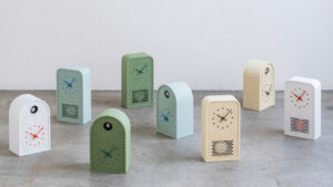 COO and MOOV are Modern Reinterpretation of Timeless Cuckoo and Pendulum Clocks COO & MOOV are Modern Reinterpretation of Timeless Cuckoo and Pendulum Clocks